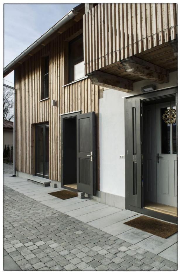 Dom Pod Lipami Homestay *